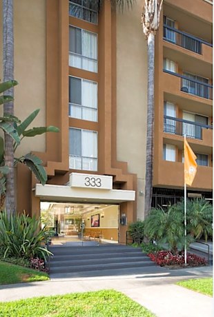 Catalina Gardens 333 South Catalina Street Los Angeles Ca Apartments For Rent Rent Com