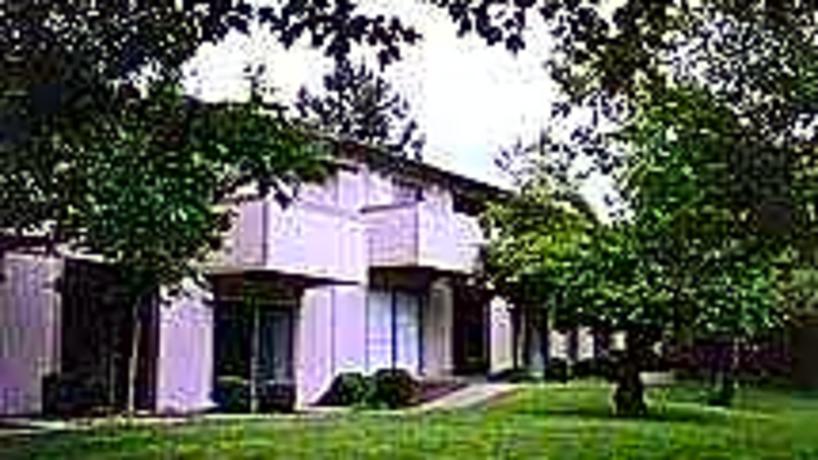 Phoenix Court 23913 111Th Place Southeast Kent WA Apartments for