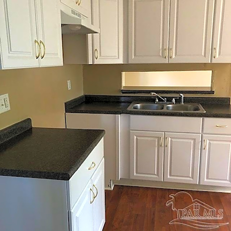 3905 W Mallory St 1 2 3905 W Mallory St Pensacola Fl Houses For Rent Rent Com