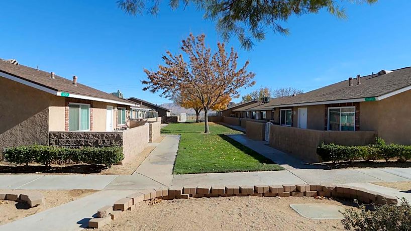 Desert View Apartments 8948 E Avenue Hesperia Ca Apartments For Rent Rent Com