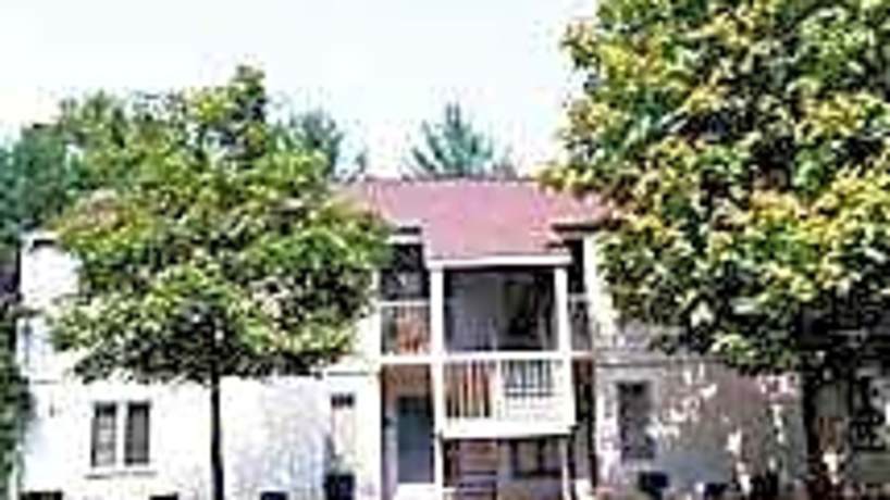 Unique Apartments On Sharon Lakes Rd with Modern Garage