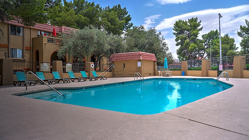 The View At Catalina 8000 E Wrightstown Rd Tucson Az Apartments For Rent Rent Com