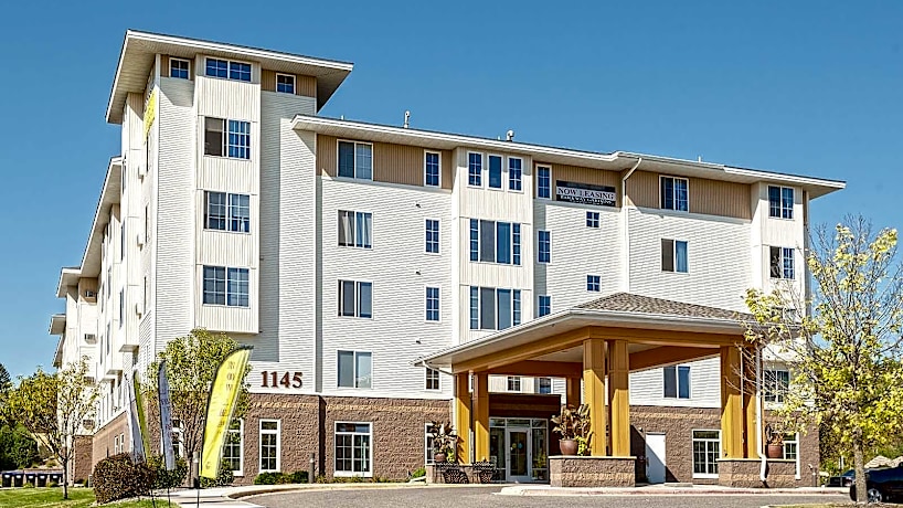 Parkway Gardens Senior Apartments 55 1145 Hudson Rd Saint Paul Mn Apartments For Rent Rent Com