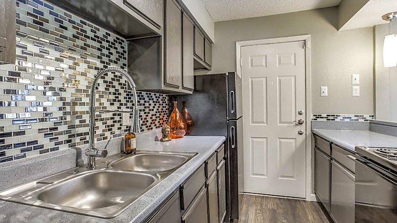 The Muse 3035 W Pentagon Pkwy Dallas Tx Apartments For Rent Rent Com