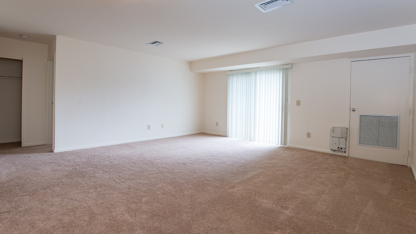Carriage House 45 Euclid Ave Hackensack Nj Apartments For Rent Rent Com