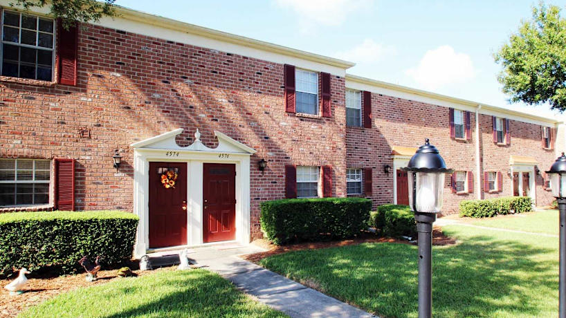 Carlton Arms Of North Lakeland 4500 Williamstown Blvd Lakeland Fl Apartments For Rent Rent Com
