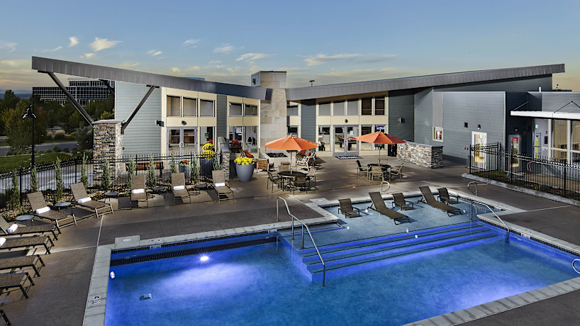Lucent Blvd Apartments 1700 Shea Center Drive Highlands Ranch Co Apartments For Rent Rent Com