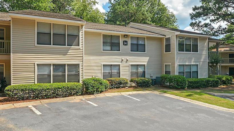 Woodland Trace 1669 Iris Dr Se Conyers Ga Apartments For Rent Rent Com