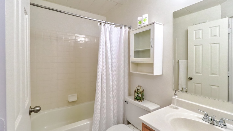Regal Towers 27500 Franklin Rd Southfield Mi Apartments For Rent Rent Com