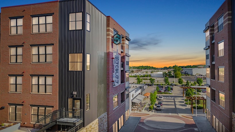 Synergy At The Mayfair Collection 11100 11300 Burleigh St Wauwatosa Wi Apartments For Rent Rent Com