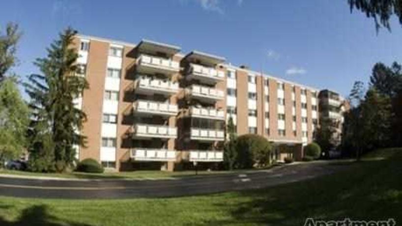 Newtown Towers 3400 West Chester Pike Newtown Square Pa Apartments For Rent Rent Com