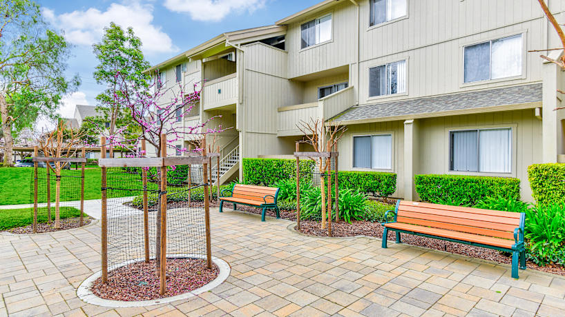 Durham Greens Apartments 43555 Grimmer Blvd Fremont Ca Apartments For Rent Rent Com