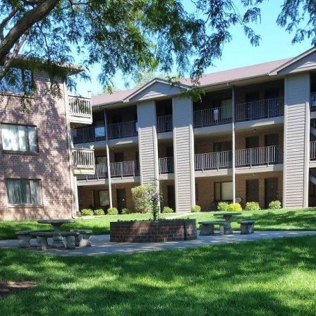 Fredericksburg 10052 Wirt Plaza Omaha Ne Apartments For Rent