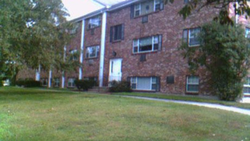 Grafton Colonial Apartments 299 Upton St Grafton Ma Apartments For Rent Rent Com
