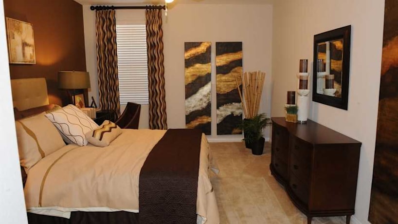 Cresta Bella 11035 Via Livorno San Diego Ca Apartments For Rent Rent Com