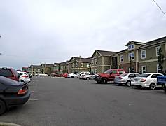2 Apartments Available In Harrogate Tn Apartments For