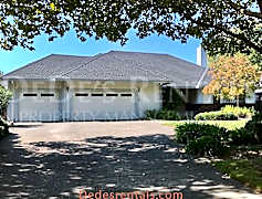 Clearlake Ca Houses For Rent 43 Houses Rent Com 174