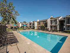 Oakleigh Apartments 11580 Perkins Rd Baton Rouge La Apartments For Rent Rent Com