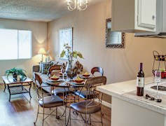 Sundale North And South 39900 Blacow Rd Fremont Ca Apartments For Rent Rent Com