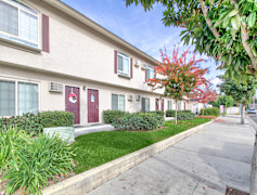 Casa Madrid Apartment Homes 1301 Las Riendas La Habra Ca Apartments For Rent Rent Com