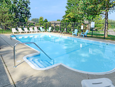 Glenview Gardens 2851 Glenview Ct Port Huron Mi Apartments For Rent Rent Com