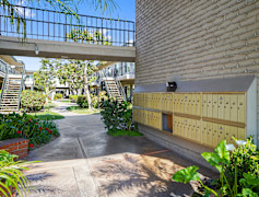 Lamplighter Apartments 16102 Springdale Street Huntington Beach Ca Apartments For Rent Rent Com