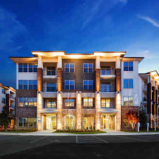 One Metrocenter 45 Vantage Way Nashville Tn
