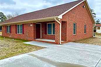 pembroke rent nc houses