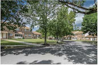 Vineland Nj Pet Friendly Apartments For Rent 27 Apartments Rent Com Extra facilities include an aqua park vineland nj pet friendly apartments