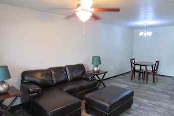Pet Friendly Apartments In Platinum Valley Sioux Falls Sd Rent Com