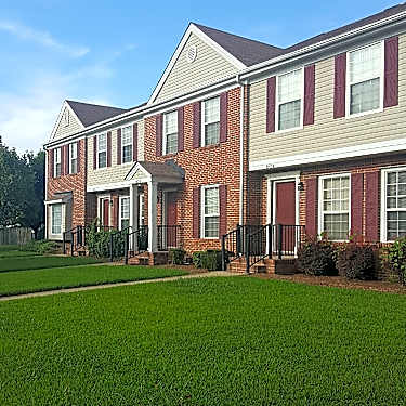 116 Gawain Dr Newport News Va 23602 Realtor Com