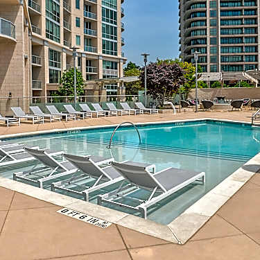 The Huntley 1000 Park Ave Ne Atlanta Ga Apartments For Rent
