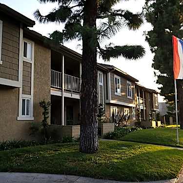 Charleston Square Gardens 1660 W Palm Ln Anaheim Ca