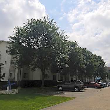 Rock Bay Harbor 1850 E Huebbe Pkwy Apt 100 Beloit Wi Apartments For Rent Rent Com