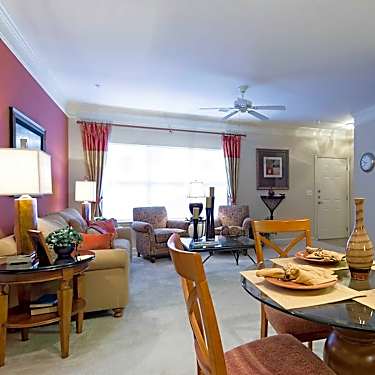 The Columns At Pilgrim Mill 2090 The Columns Drive Cumming Ga Apartments For Rent Rent Com