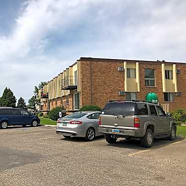 Windwood Estates 2542 Villa Dr S Fargo Nd Apartments For Rent
