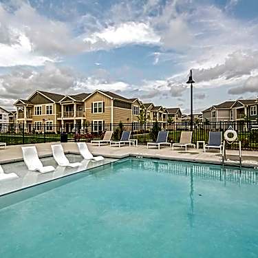 Springs At Kenosha 12742 71st Street Kenosha Wi Apartments For Rent Rent Com
