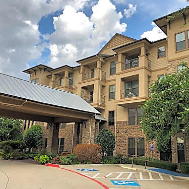 Lakeview At Josey Ranch 2105 N Josey Ln Carrollton Tx Apartments For Rent Rent Com
