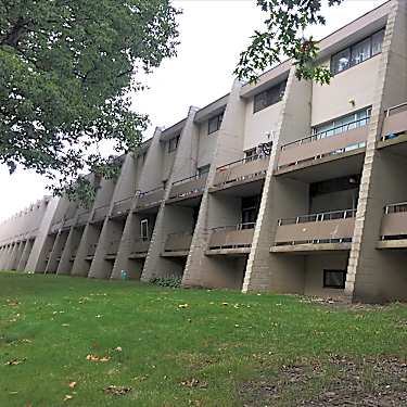 Park Place I 1435 East Blvd Cleveland Oh Apartments For Rent Rent Com
