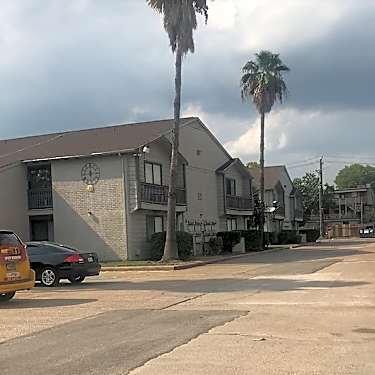 Inwood Gardens 6110 Fairdale Ln Houston Tx Apartments For