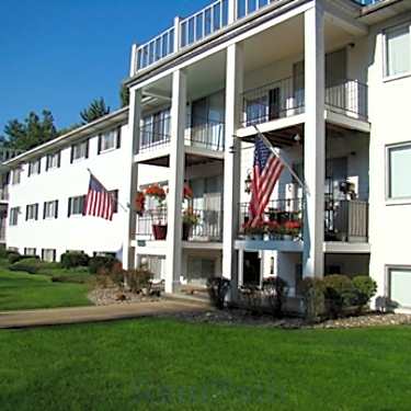 Williamsburg Apartments 775 Wagner Drive 7 Battle Creek Mi Apartments For Rent Rent Com