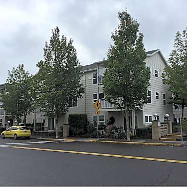 Floyd Light 1031 Se 106th Ave Portland Or Apartments For Rent Rent Com