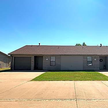 Sunridge Estates 4121 S Van Buren St Enid Ok Apartments For Rent Rent Com