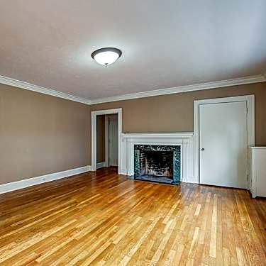 The Moreland 2646 N Moreland Blvd Cleveland Oh Apartments For Rent Rent Com