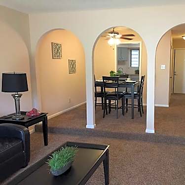 Loxley Chase 3736 Kings Row Winston Salem Nc Apartments For Rent Rent Com