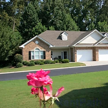 Cottages Of Monroe 601 Breedlove Drive Monroe Ga Apartments For Rent Rent Com
