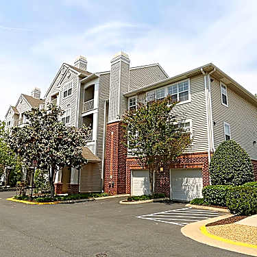 The Jefferson At Fair Oaks 4201 Jefferson Oaks Cir Fairfax Va Apartments For Rent Rent Com