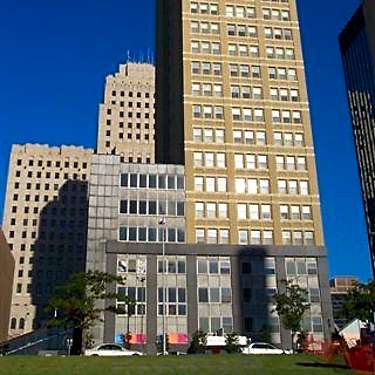 Riverfront Apartments 245 N Summit Street Toledo Oh