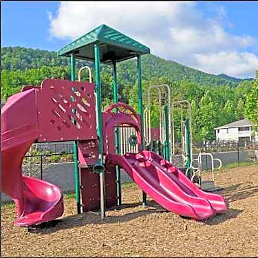 Vantage Pointe Homes At Balsam Mountain 17 Wilkinson Pass Ln Waynesville Nc Apartments For Rent Rent Com