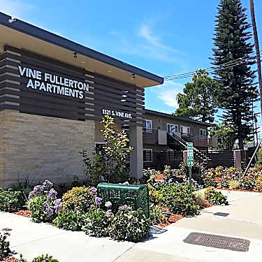 Vine Fullerton 1321 S Vine Ave Fullerton Ca Apartments For